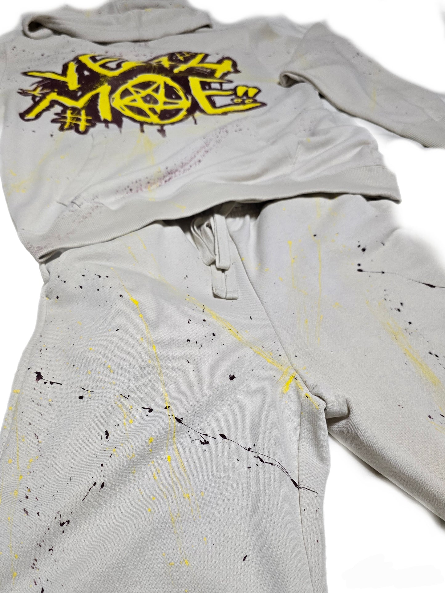Feeture Hoodie and Sweatpants