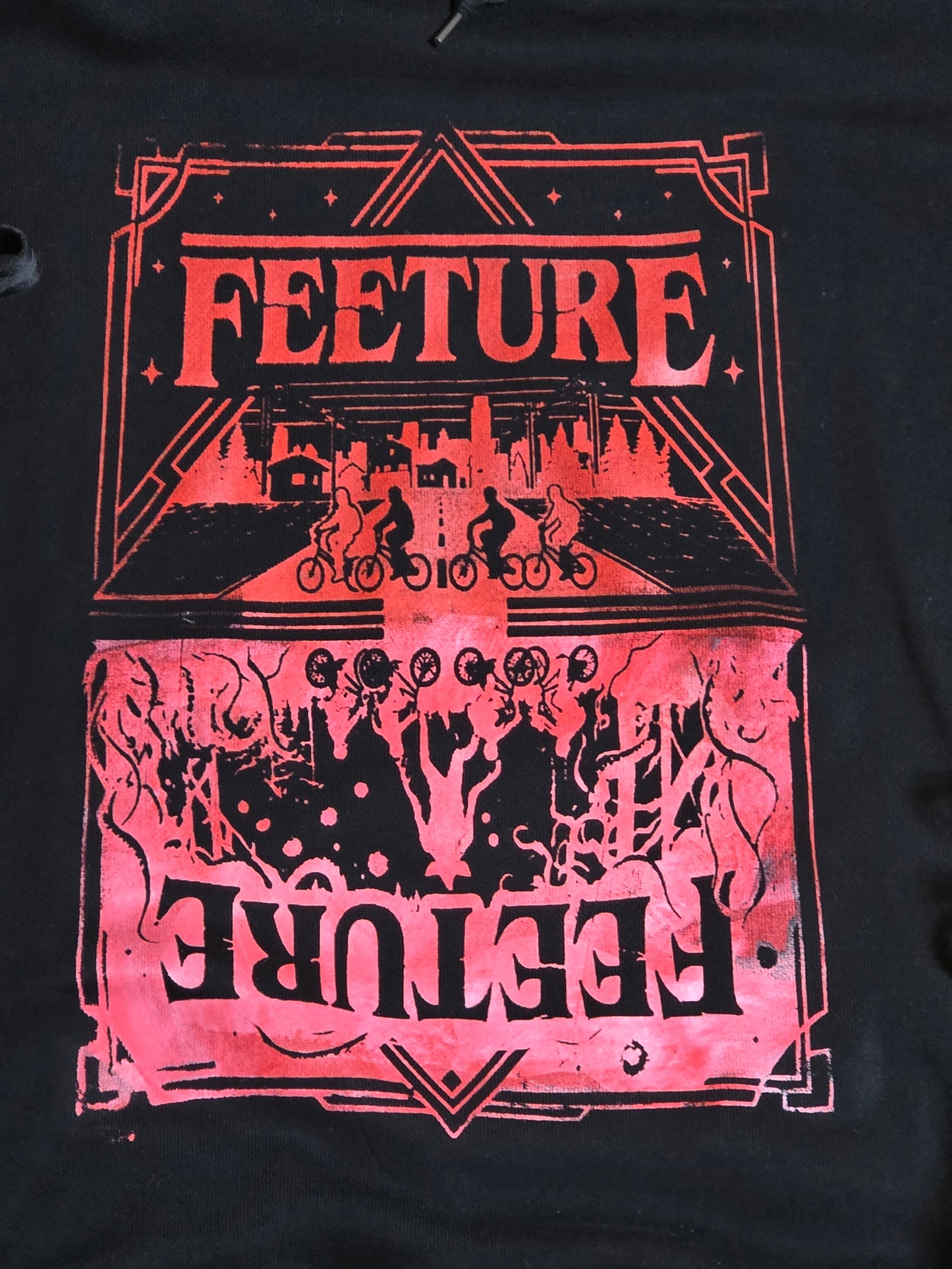 Stranger Things Feeture Tee