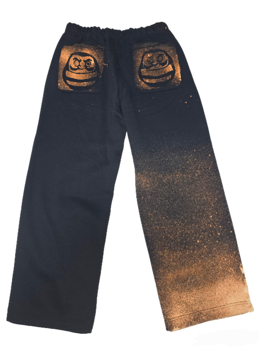 Feeture Sweatpants "Daruma"