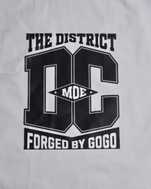 Feeture "The District"